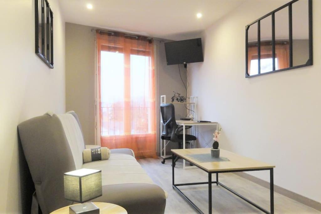 Le Belvedere Dernier Etage Avec Terrasse Wifi Fibre Leilighet Tarbes Eksteriør bilde