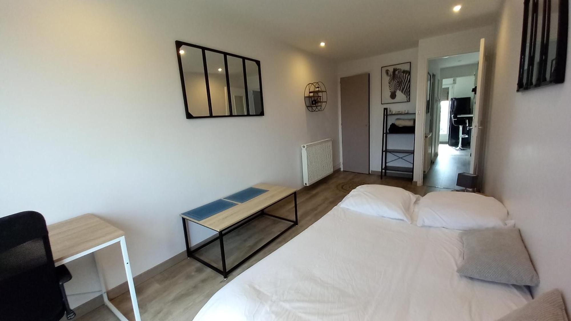 Le Belvedere Dernier Etage Avec Terrasse Wifi Fibre Leilighet Tarbes Eksteriør bilde